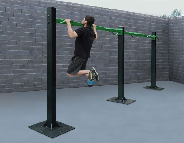 SuperMAX 4-Person Pull-Up station
